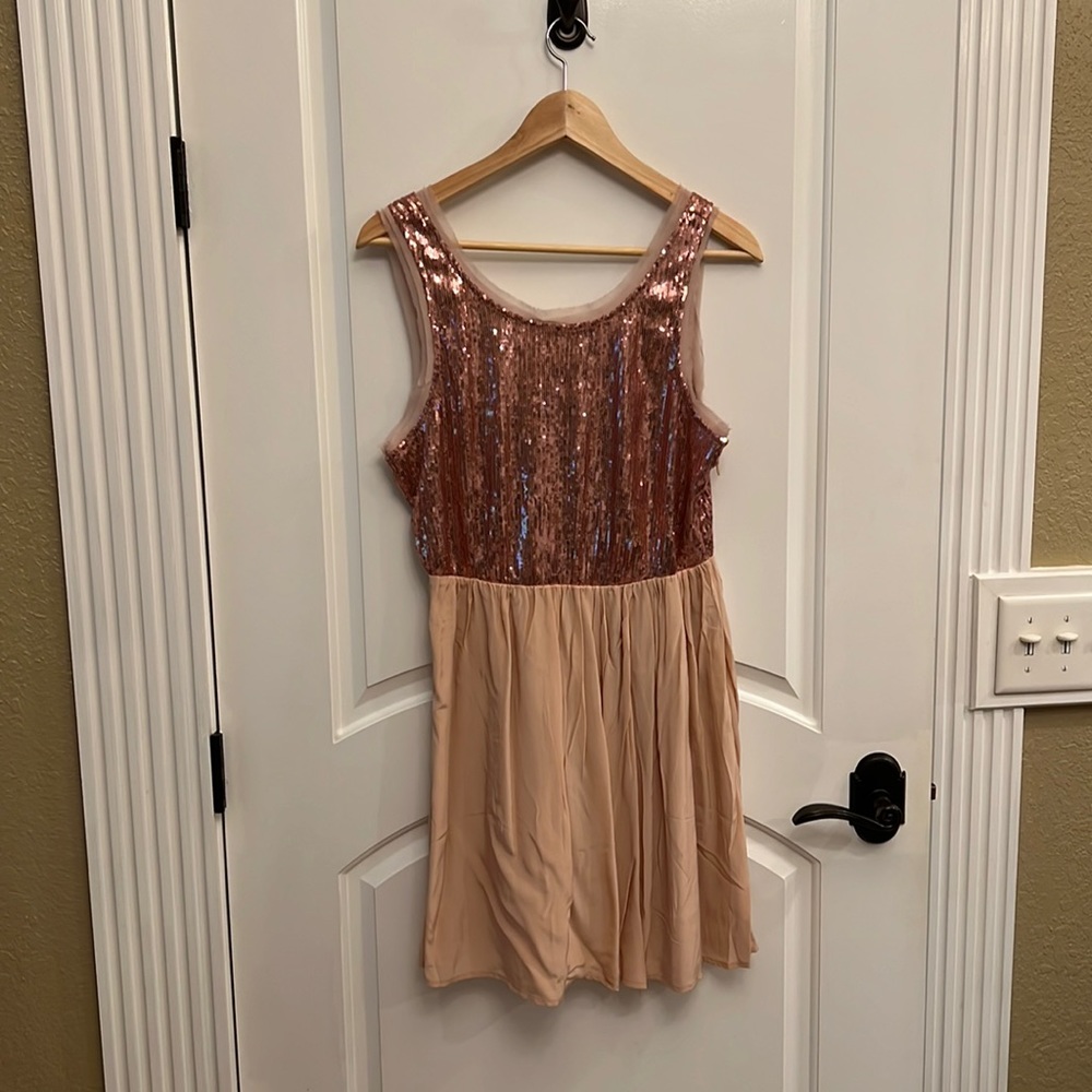Lush Clothing Rose Gold Sequin dress from ModCloth Size L NWT